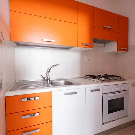 Apartment Residenza Carducci Marotta