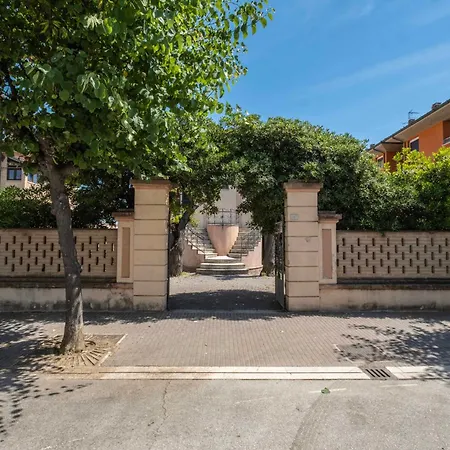 Residenza Carducci Apartment *